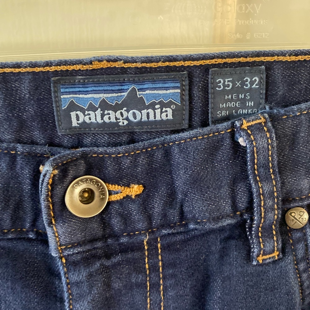 Patagonia Mens Jeans.  35x32.  Great Condition.
